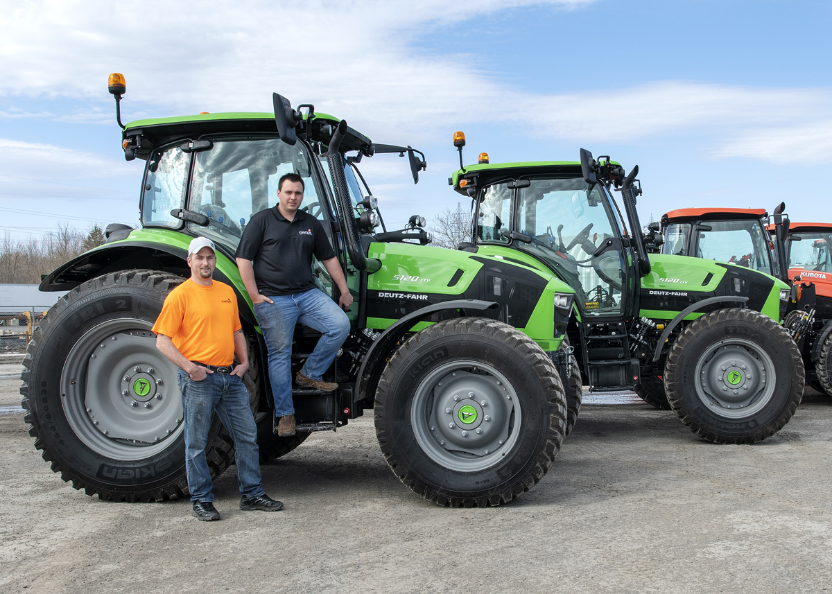 Marquis is a company of choice in the snow removal, landscaping, excavation and septic tank installation industry serving the greater Outaouais and Ottawa region.